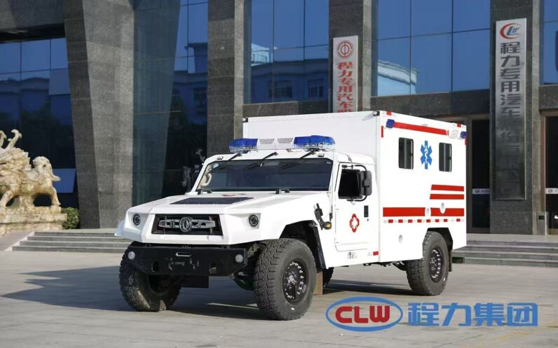 سيارة إسعاف ICU بنظام الكبسولة على شاحنة بيك آب