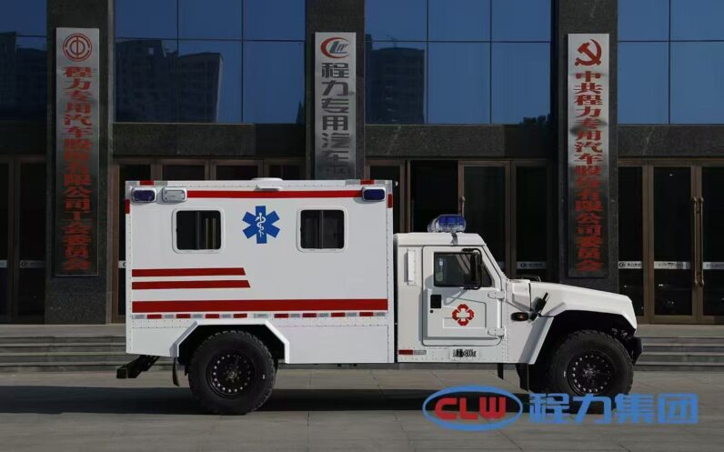 سيارة إسعاف ICU بنظام الكبسولة على شاحنة بيك آب