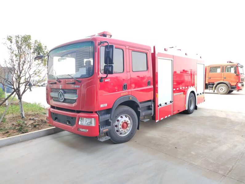 7.7m³/7700L ناقلة مياه للإطفاء