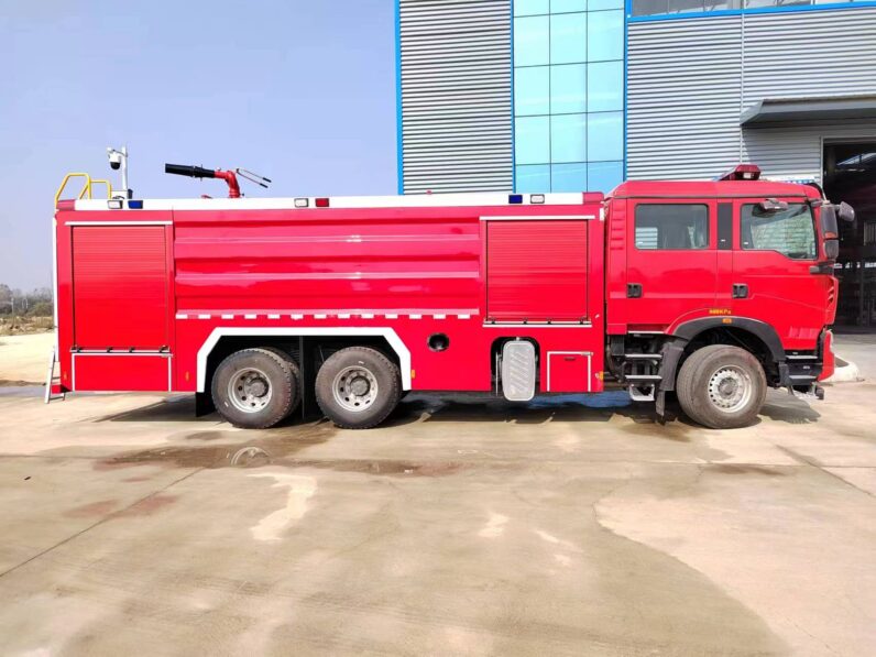 18m³/18000L ناقلة مياه الإطفاء الأضخم عالمياً